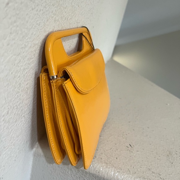 - Hobo International Farrah Yellow Leather Top Handle Mini Purse Clutch Bag - Picture 6 of 12